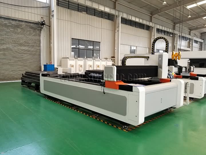 1000W 光纖激光切割機(jī) 1000W 光纖激光切割機(jī)