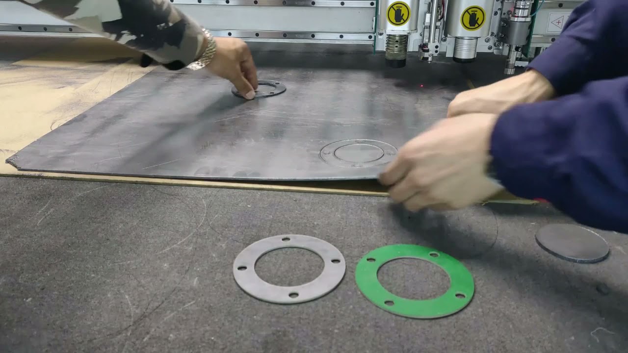 全自動數(shù)控氣動刀墊片切割機(jī) 全自動數(shù)控氣動刀墊片切割機(jī)